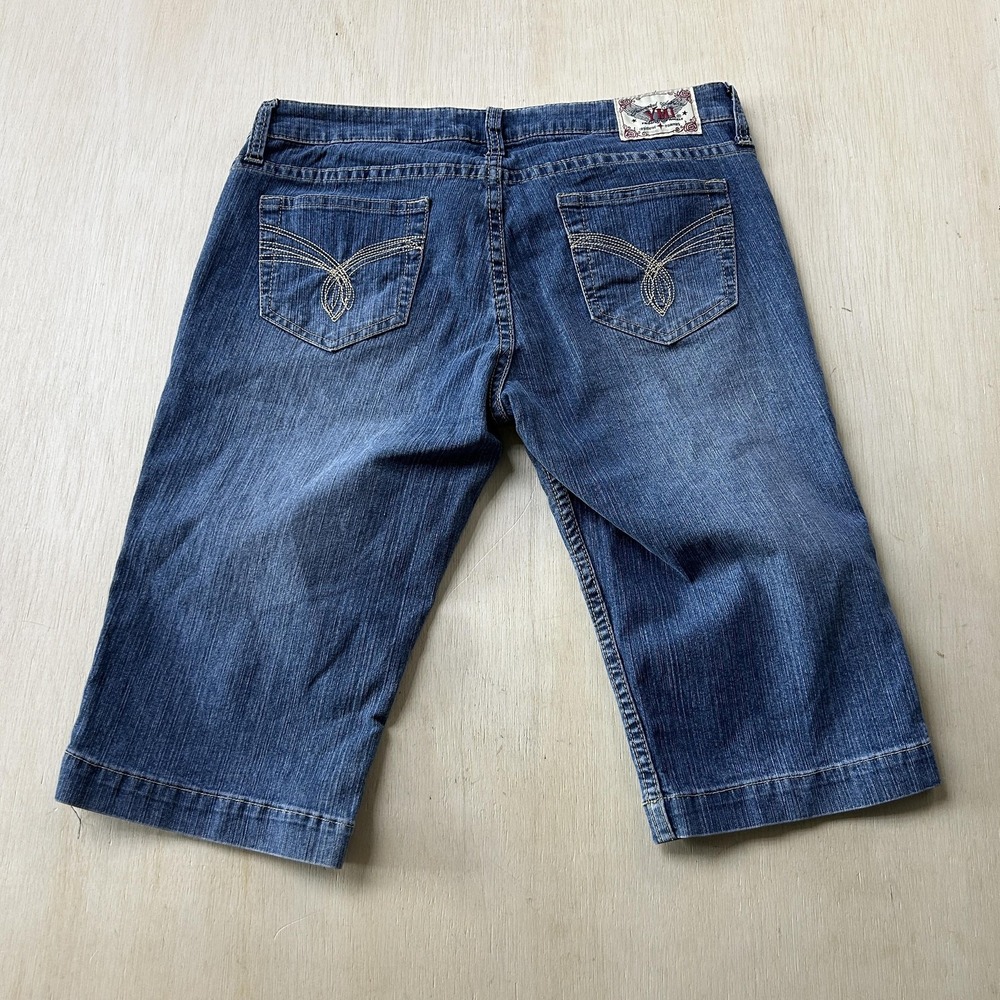 Y2K YMI Capri Jeans Womens 9 Medium Wash Stretch Denim Embroidered Back Pockets